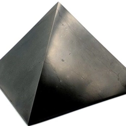 Pyramide en métal